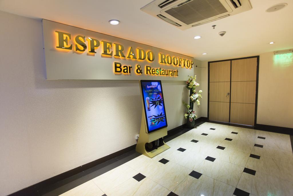 Esperado Lakeview Hotel Yangon Exterior foto